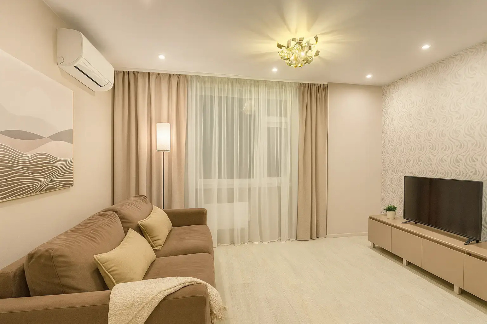 Квартира Комфортная 2-комнатная квартира в центре Нижнего