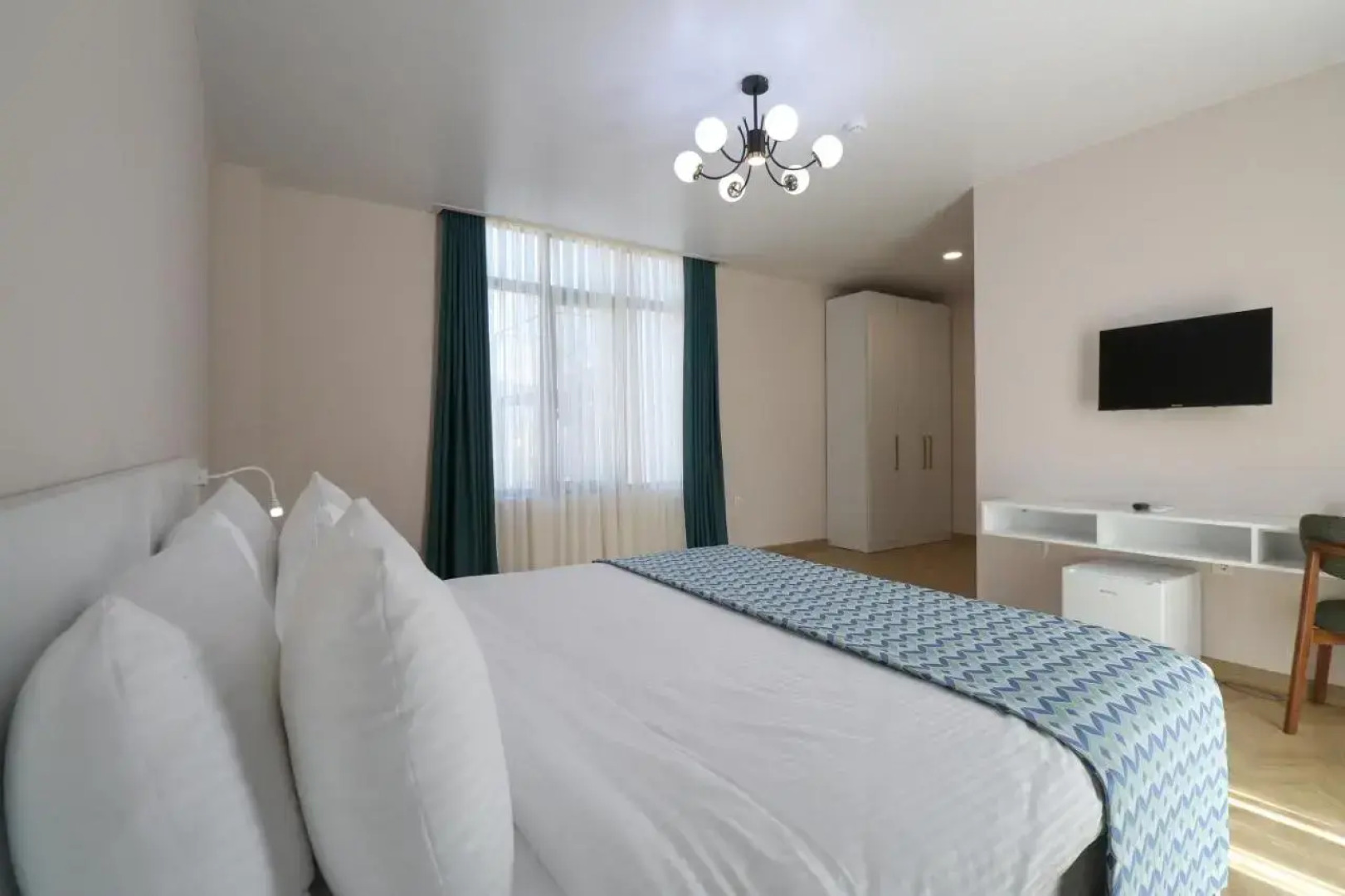 Отель & restaurant Emerald Borjomi