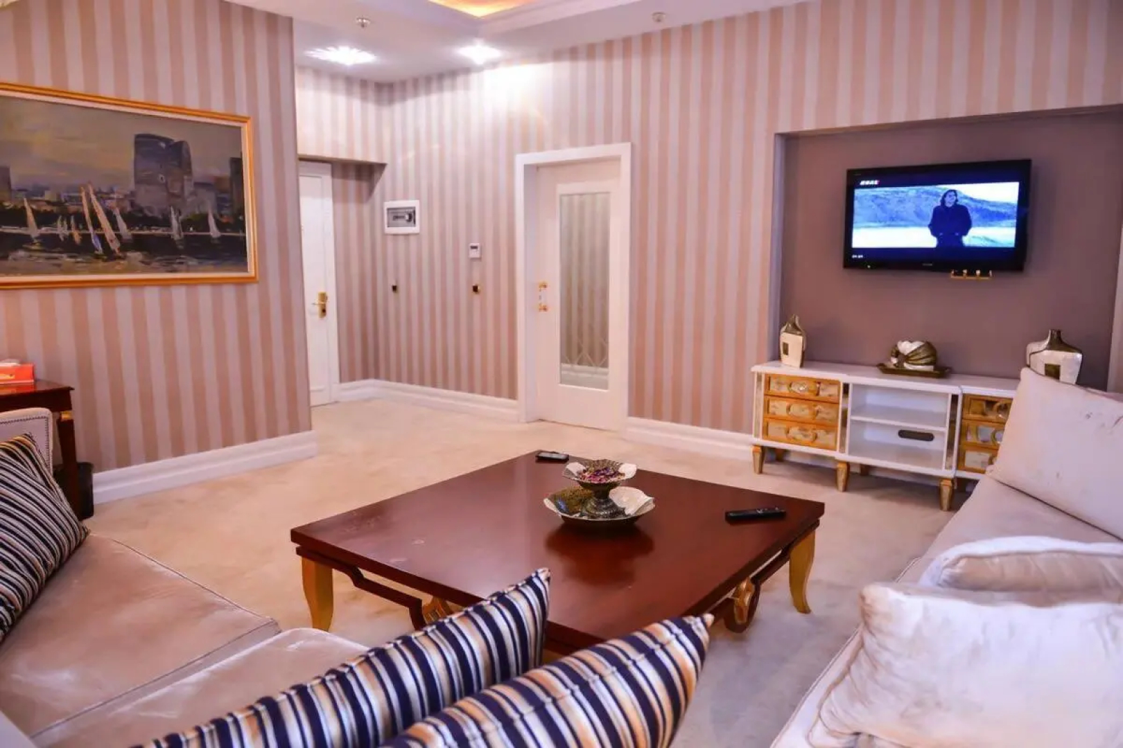 Отель Lake Palace 