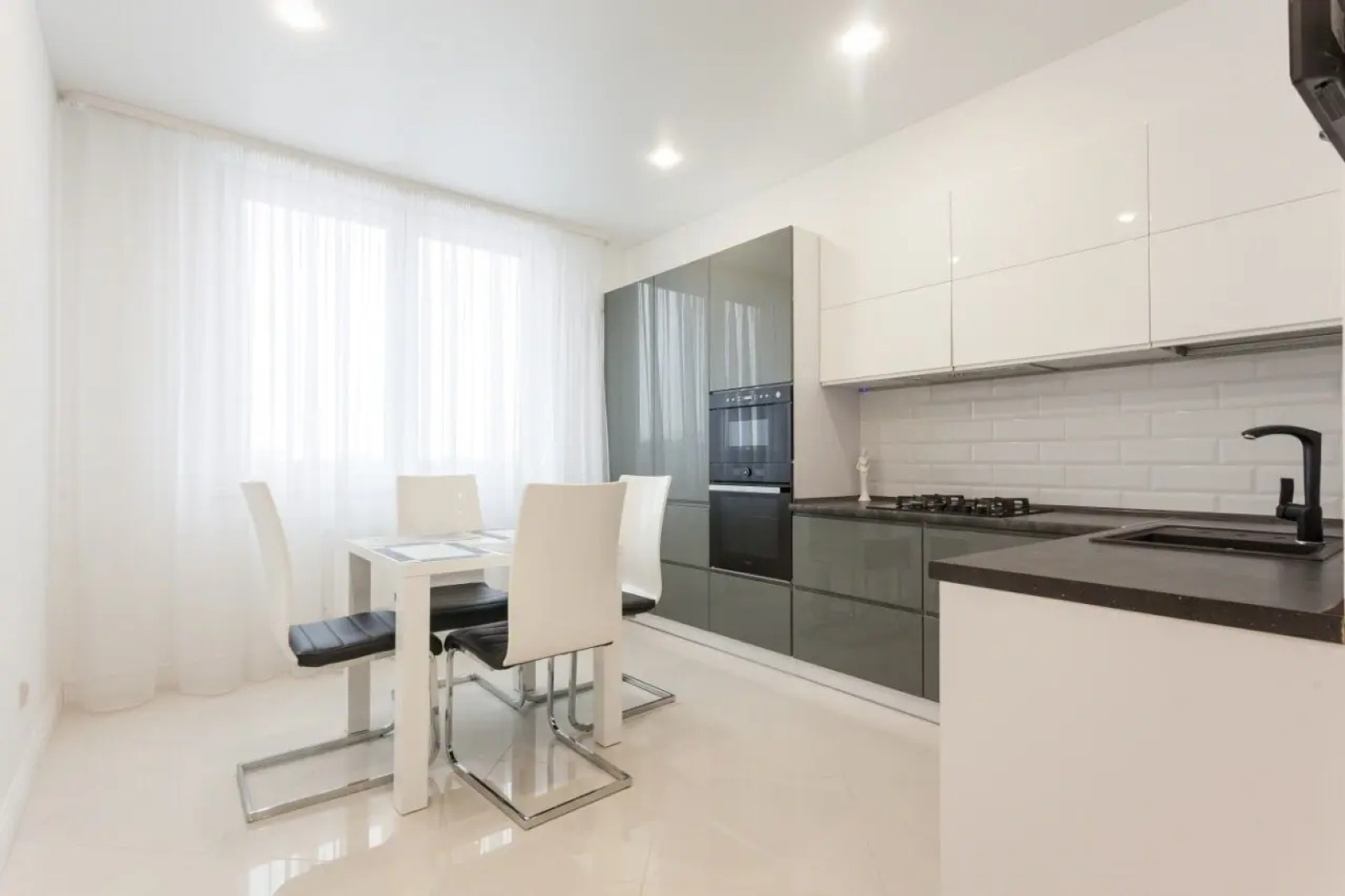 Апартаменты Горького 96