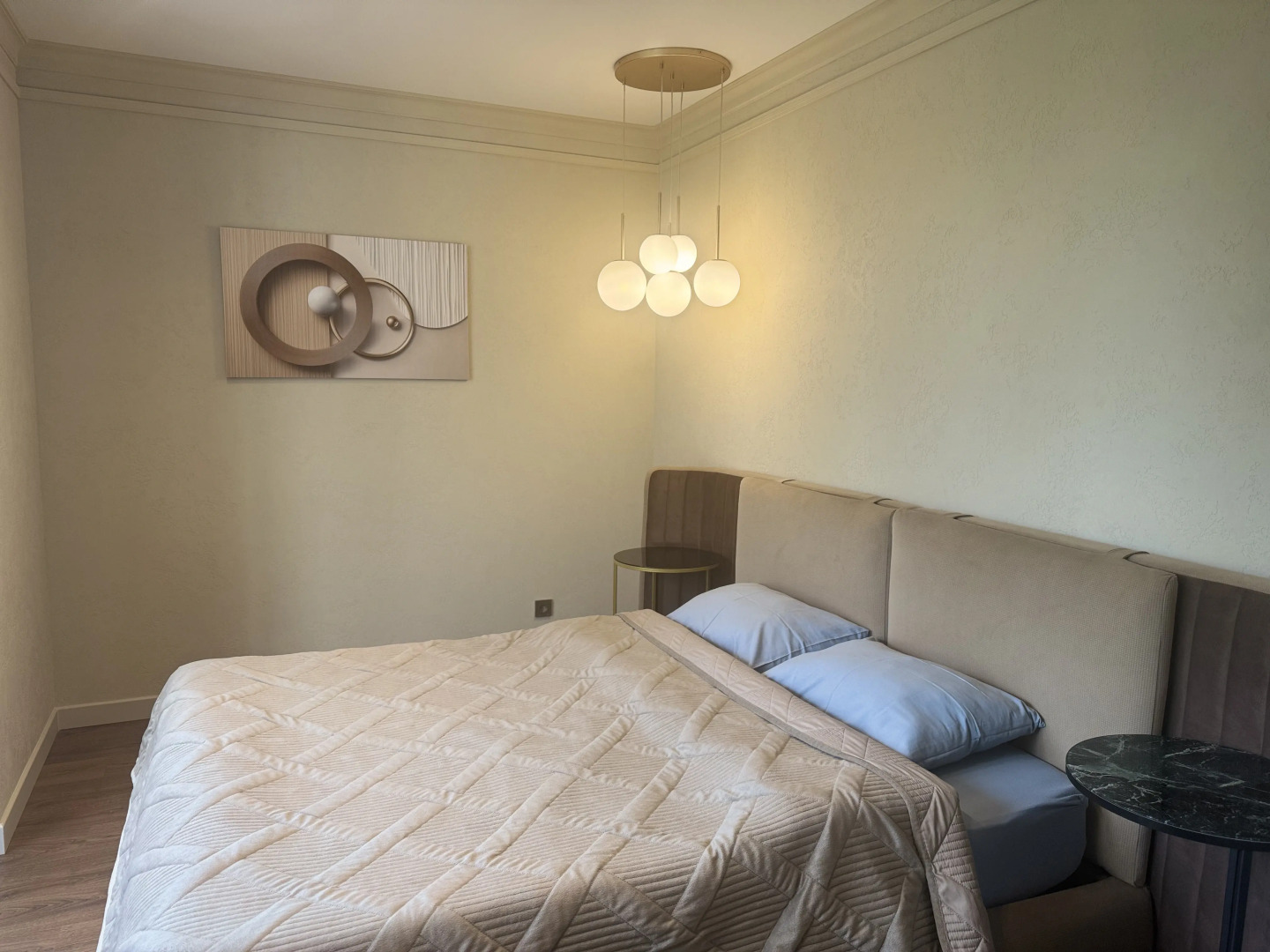 Квартира стильная 2х-к с изысканным ремонтом в ЖК Апарт