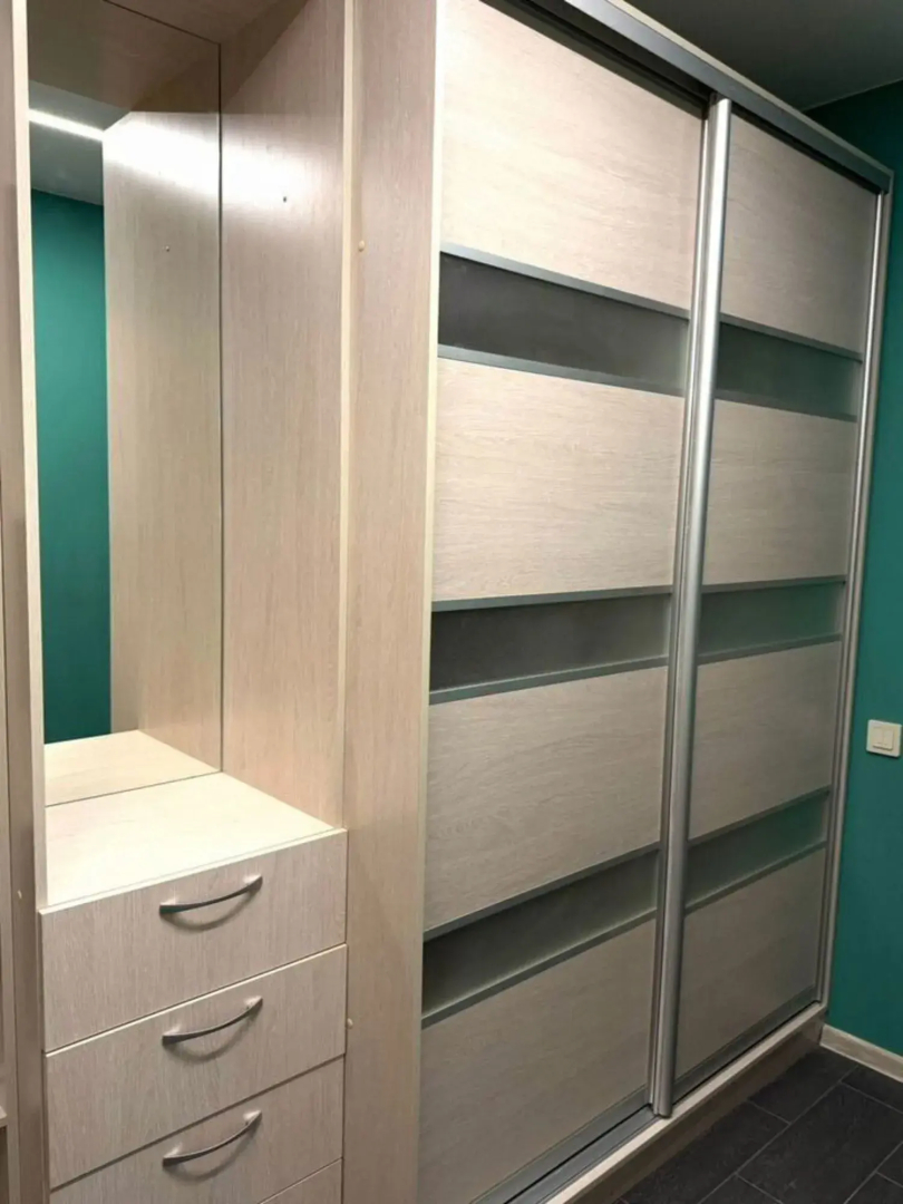 Квартира На Паровозной 15 (6а)