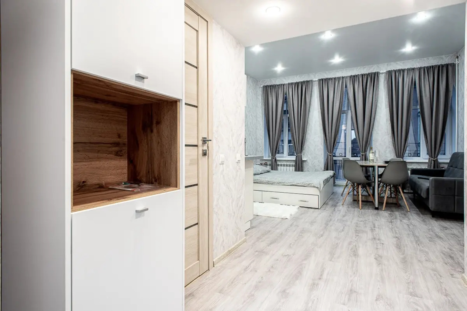 Квартира Стильная Студия с Балконом