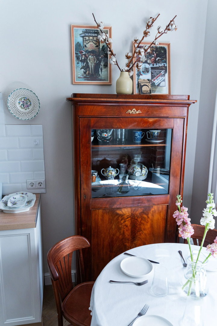 Апартаменты With XIX Century furniture