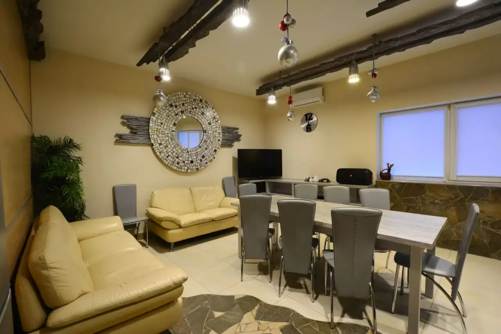 Частный дом VIP коттедж каменная горка