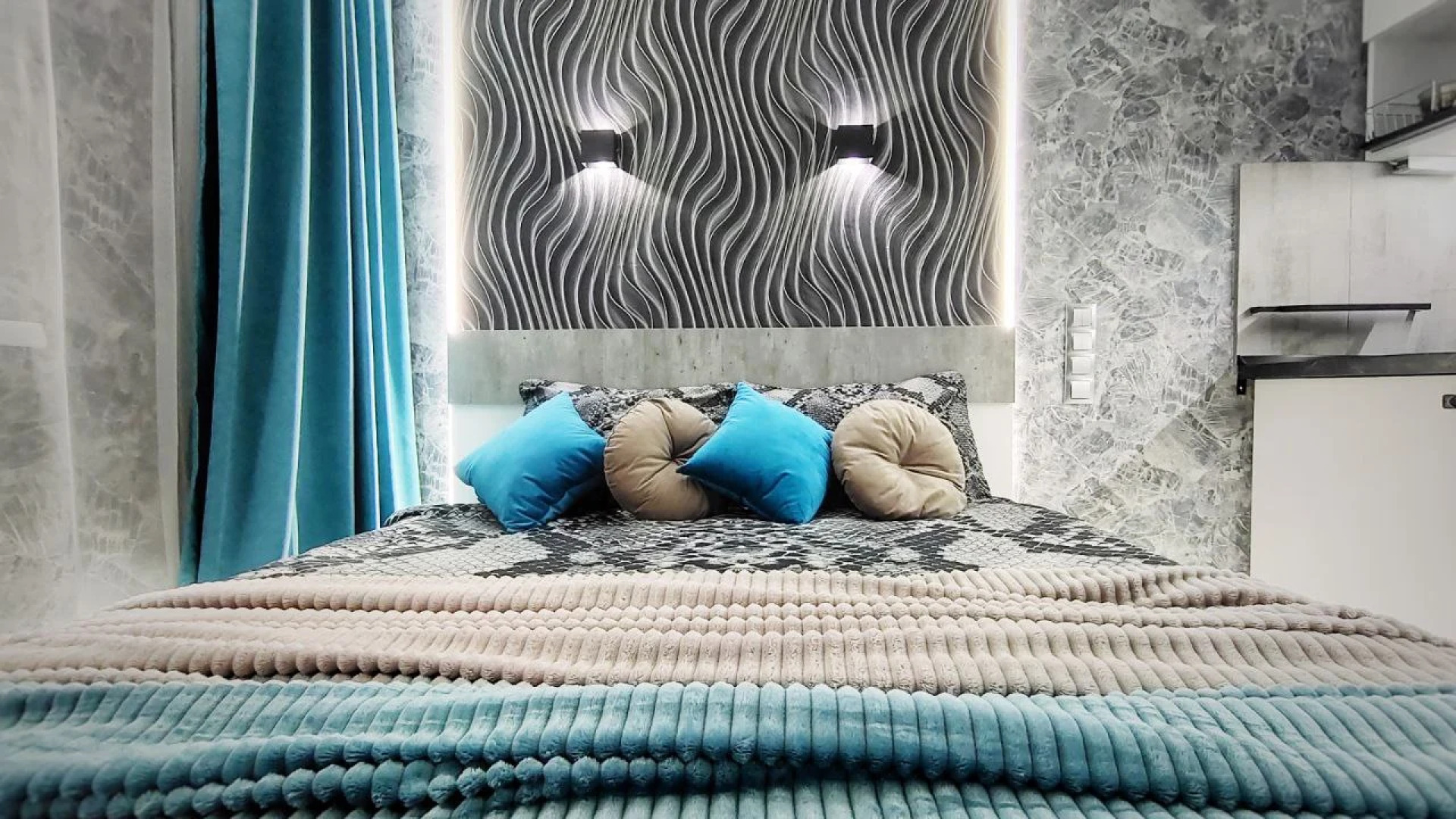 Квартира Guru c лаундж зоной на балконе