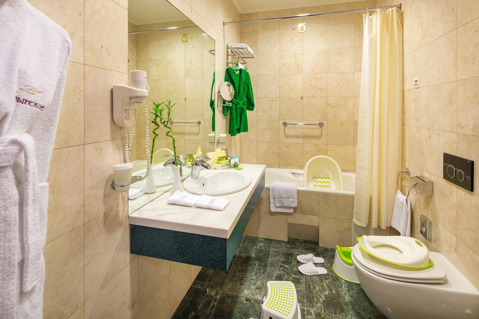 Отель Волынское Конгресс-Парк