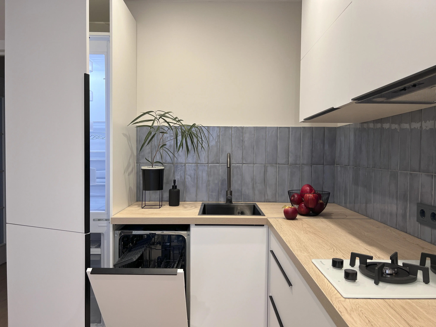 Квартира Позволь себе цвет!