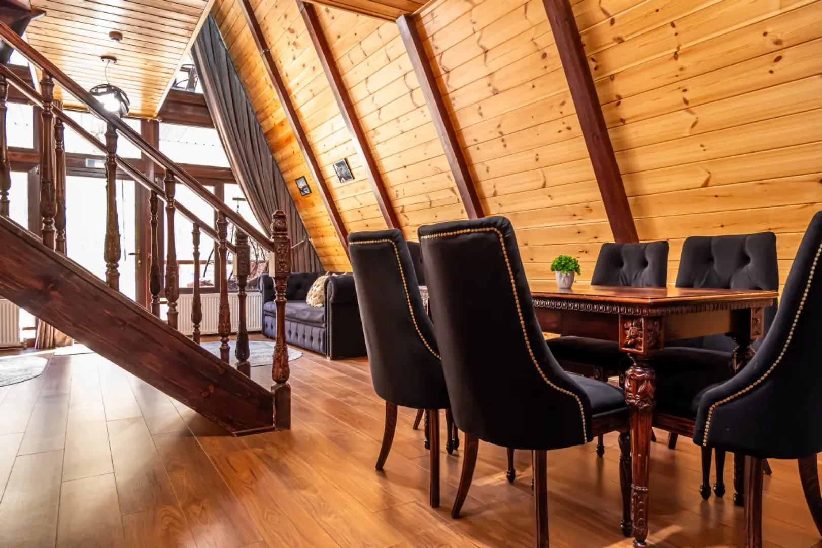 Коттедж Двухэтажный в Терсколе от Квартирукинг