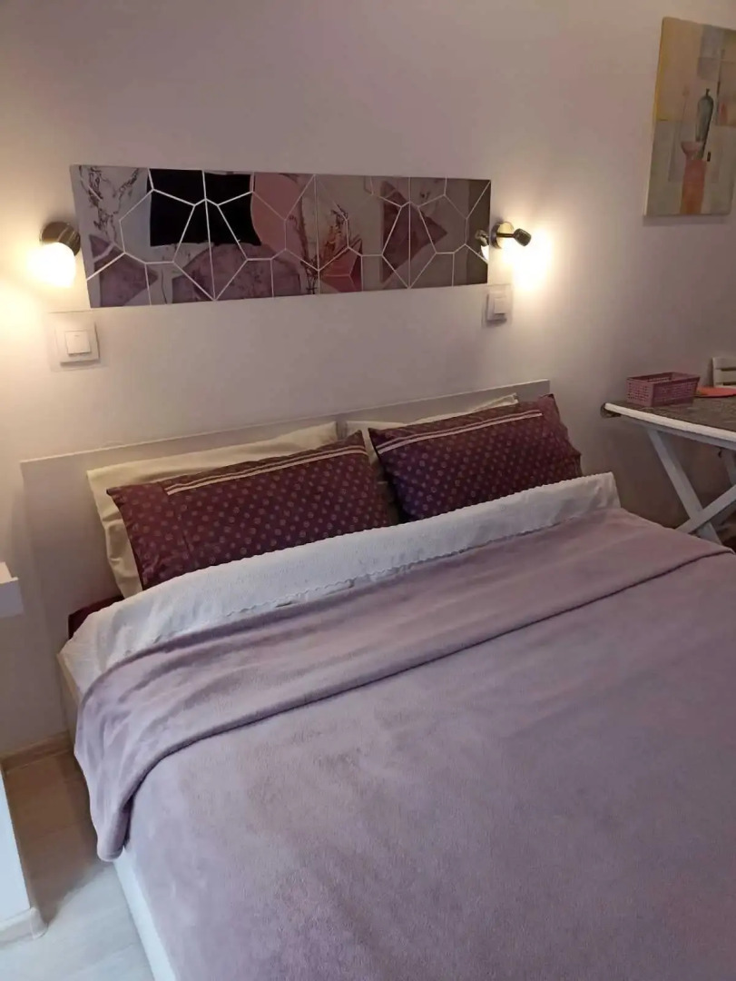 Апартаменты розовая на Солнечной улице 17