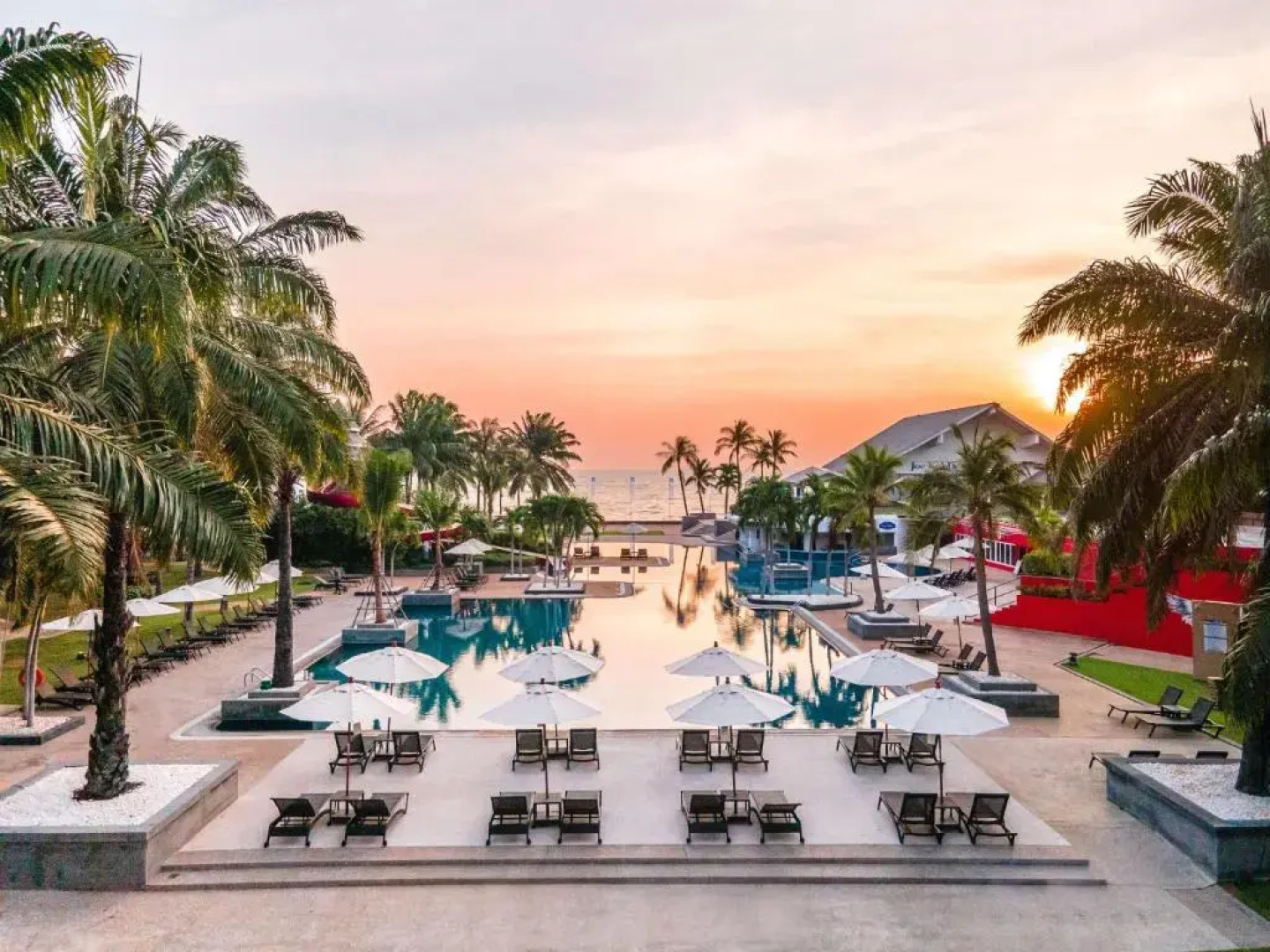 Отель Radisson Resort & Spa Hua Hin