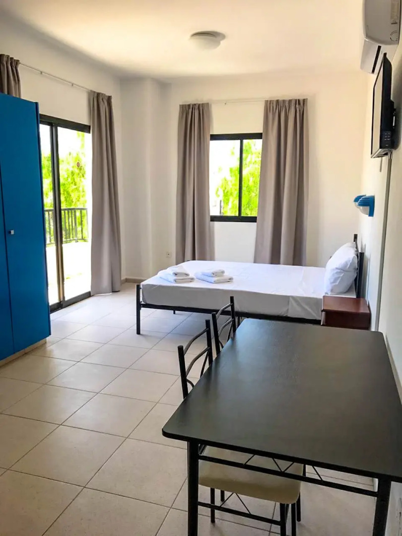 Апарт-отель Athinas Court