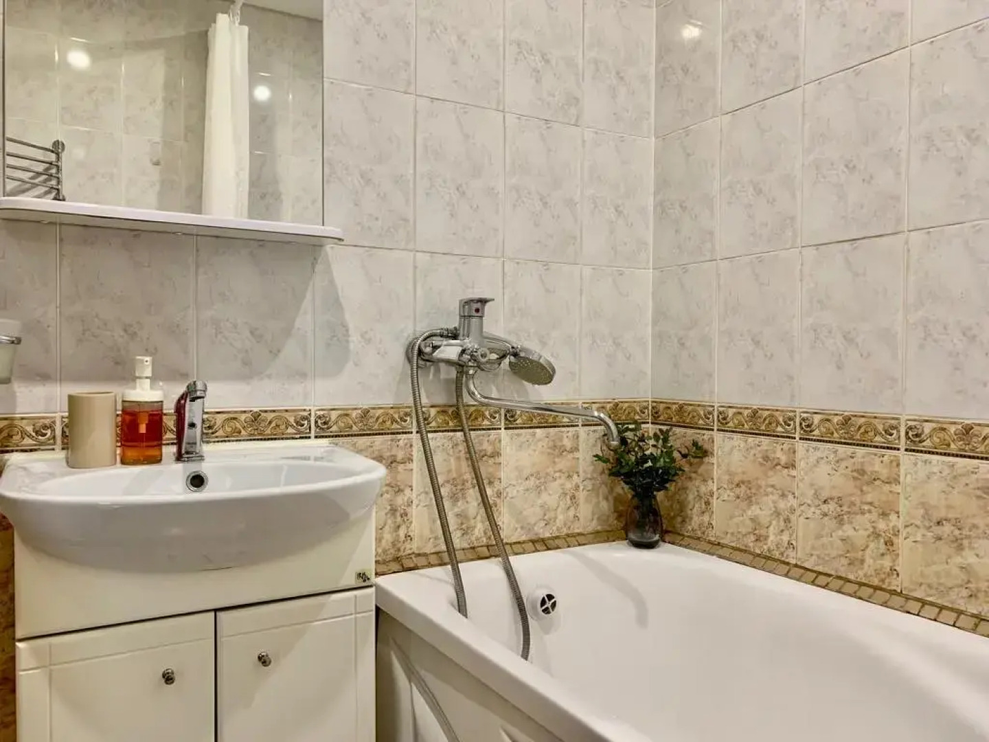 Квартира ApartHause рядом с ТРЦ Радуга-парк