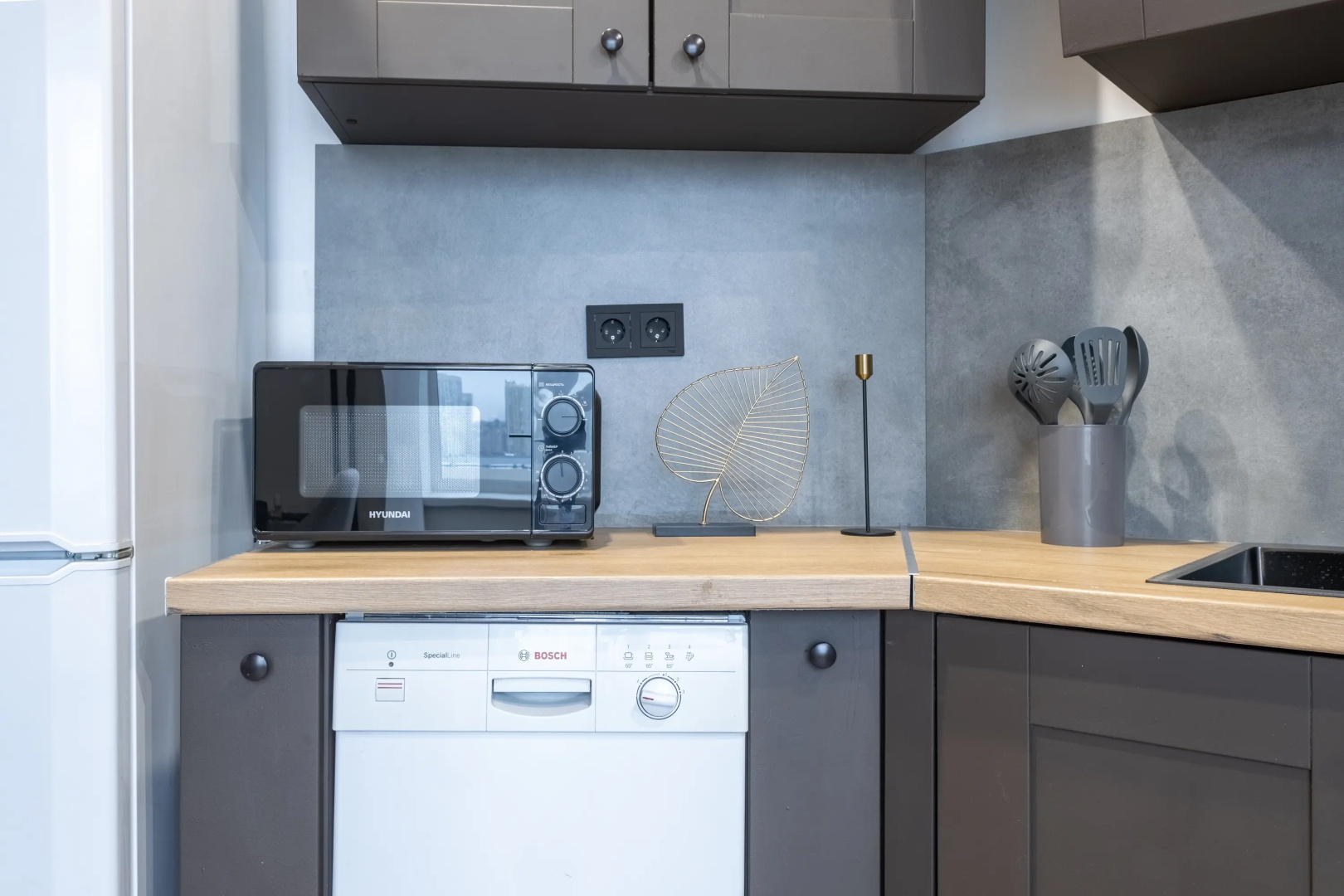 Апартаменты Comfort Home на Амирхана 11