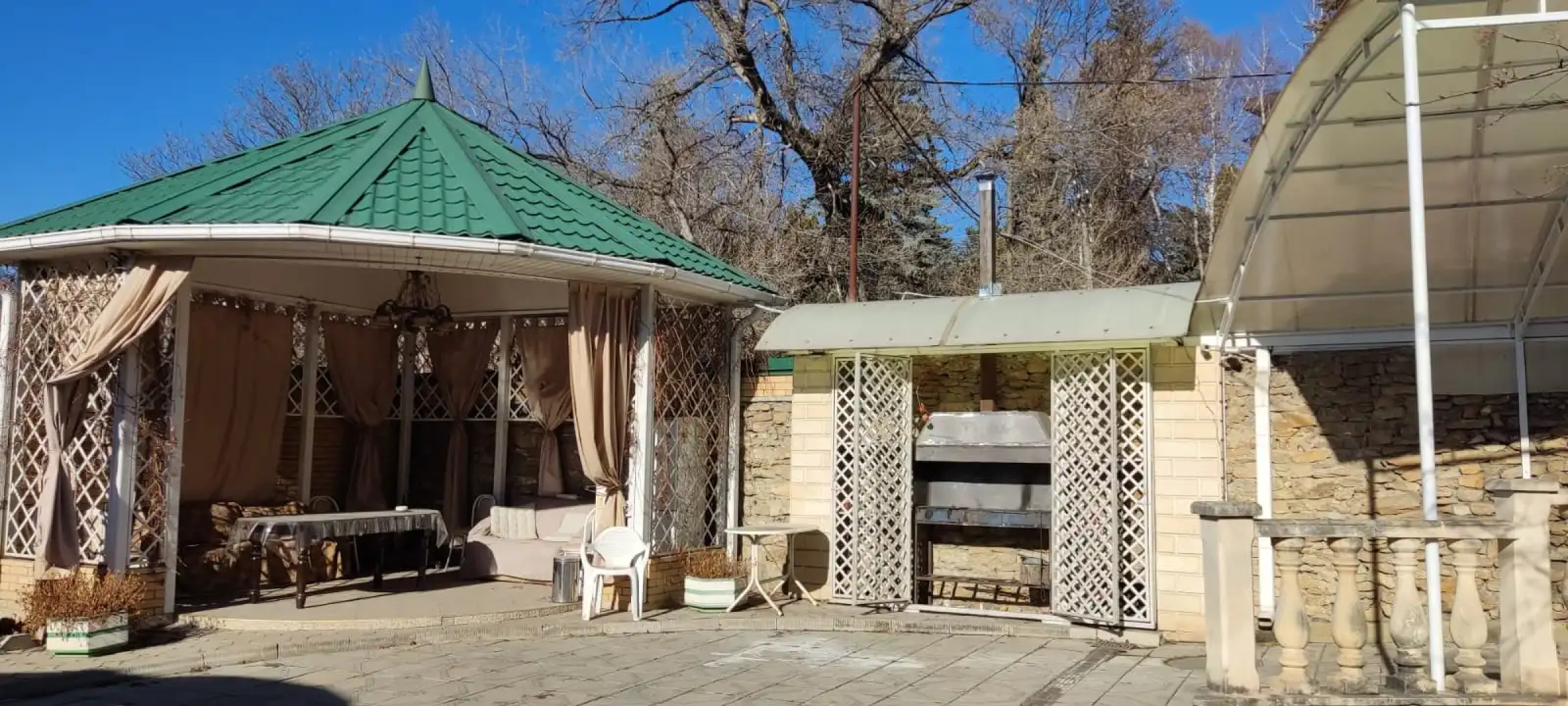 Частный Дом с Беседкой на Проспекте Дзержинского 25