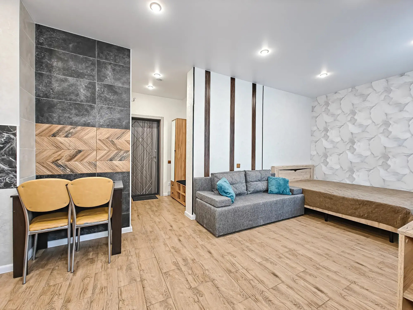 Квартира Писарева 44