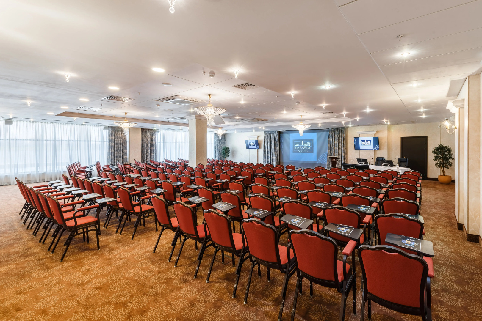 Отель Ривьера