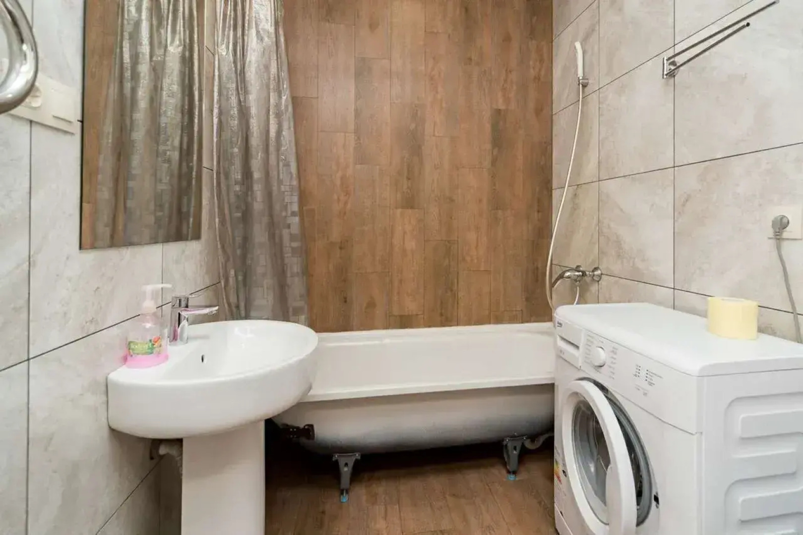 Апартаменты на Улице Карла Либкнехта 6