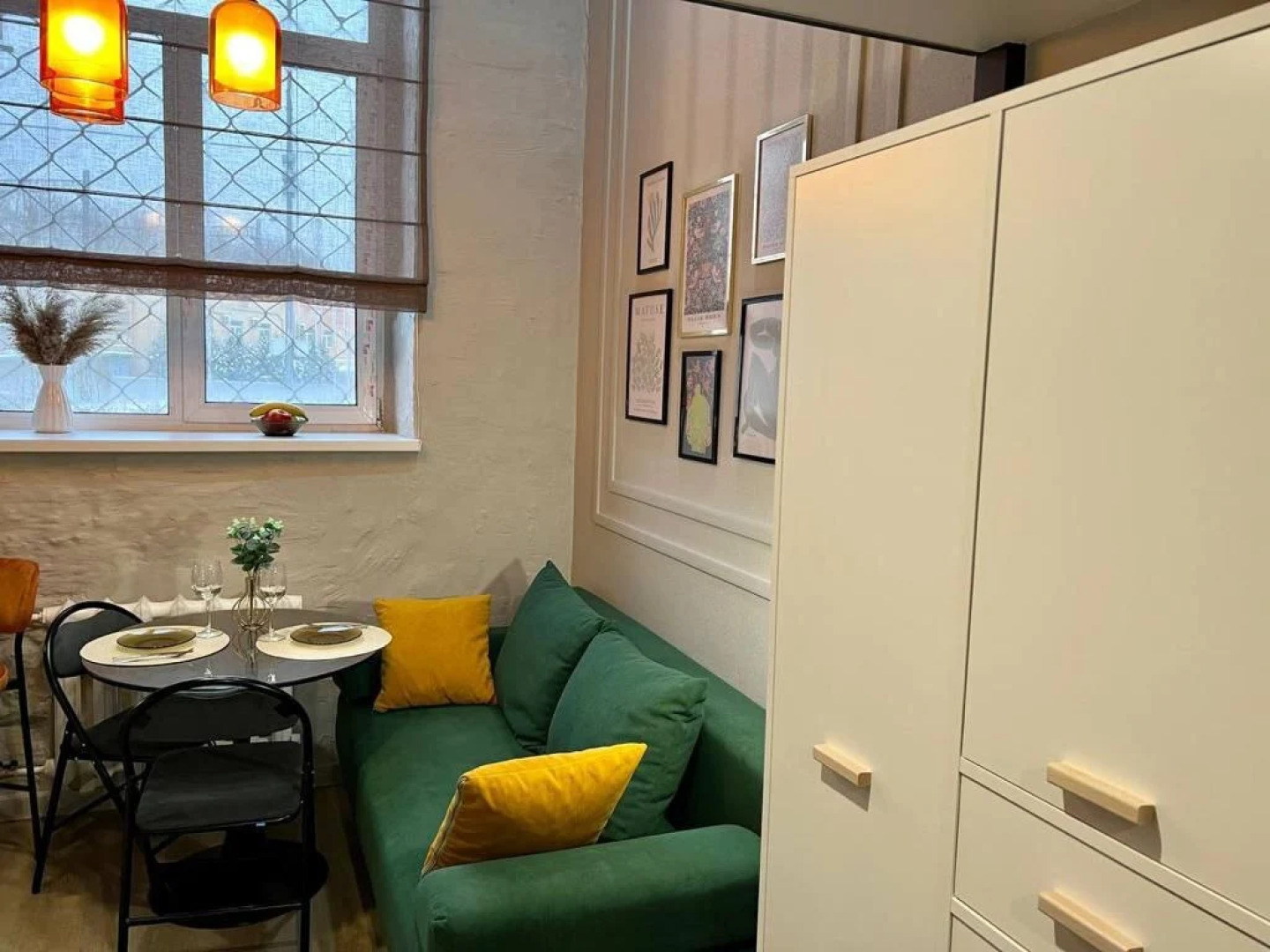 Уютная студия в 8 минутах на метро от самого центра