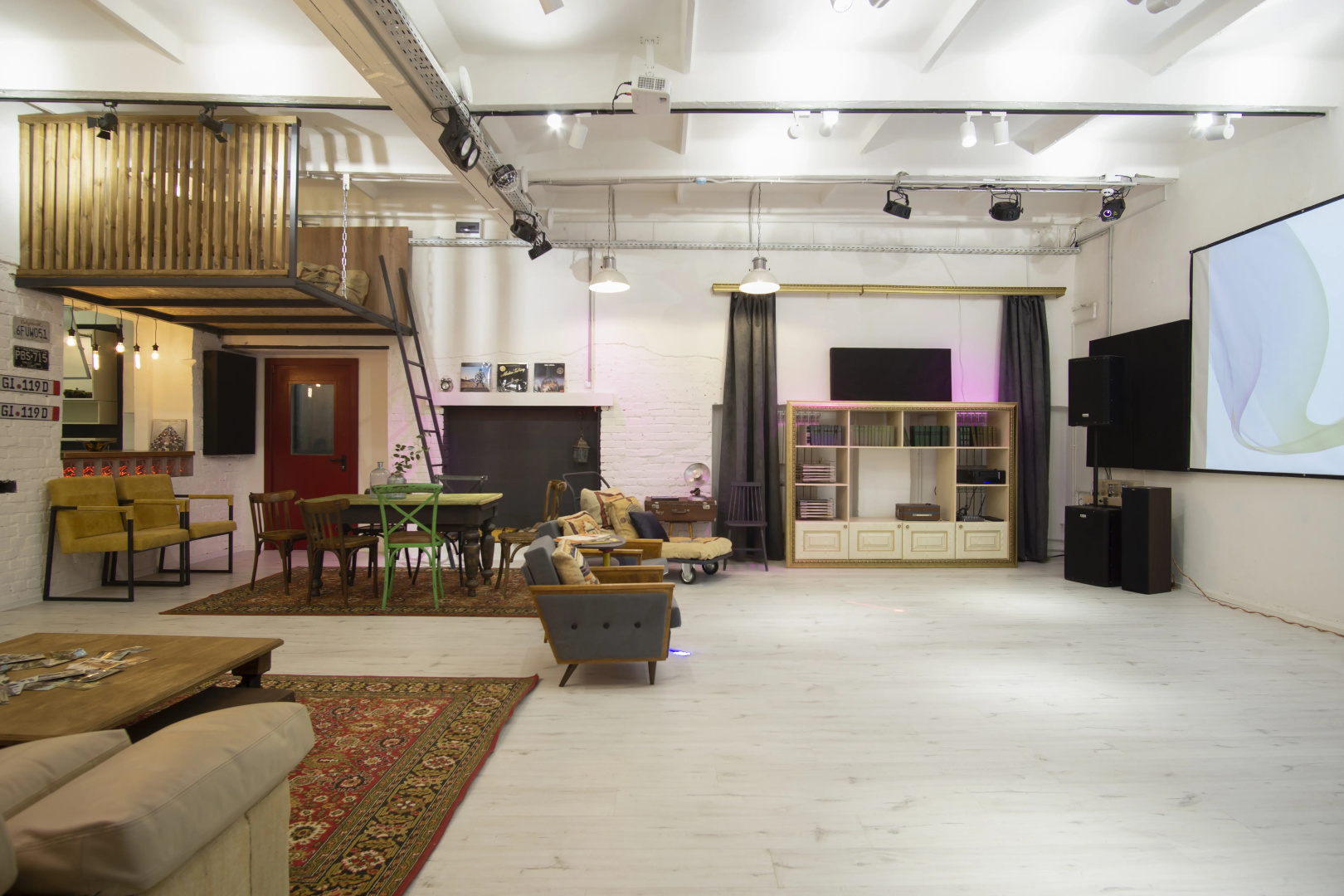 Апартаменты Design & Music - focused Loft Dvor