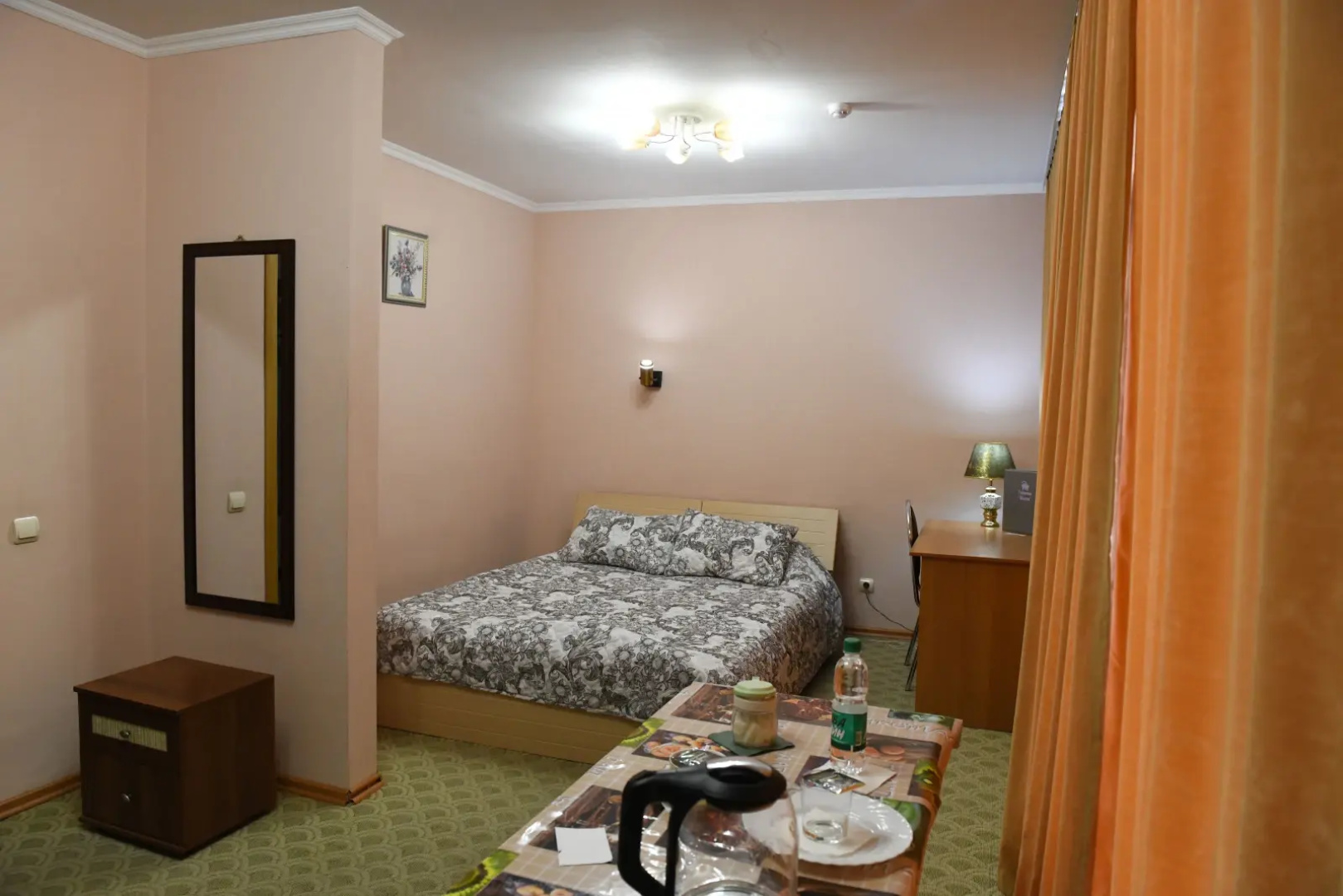 Отель Ноглики