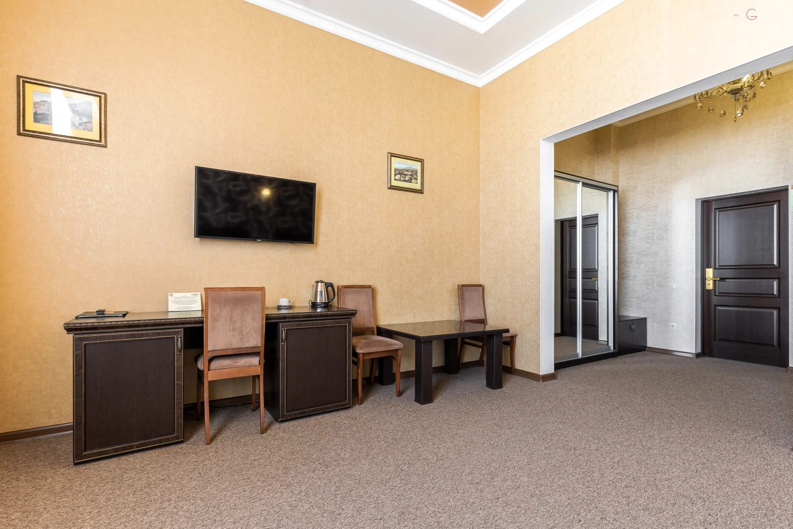 Отель Gold Star