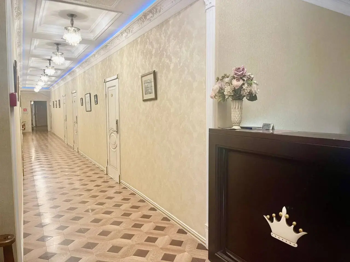 Отель Империя