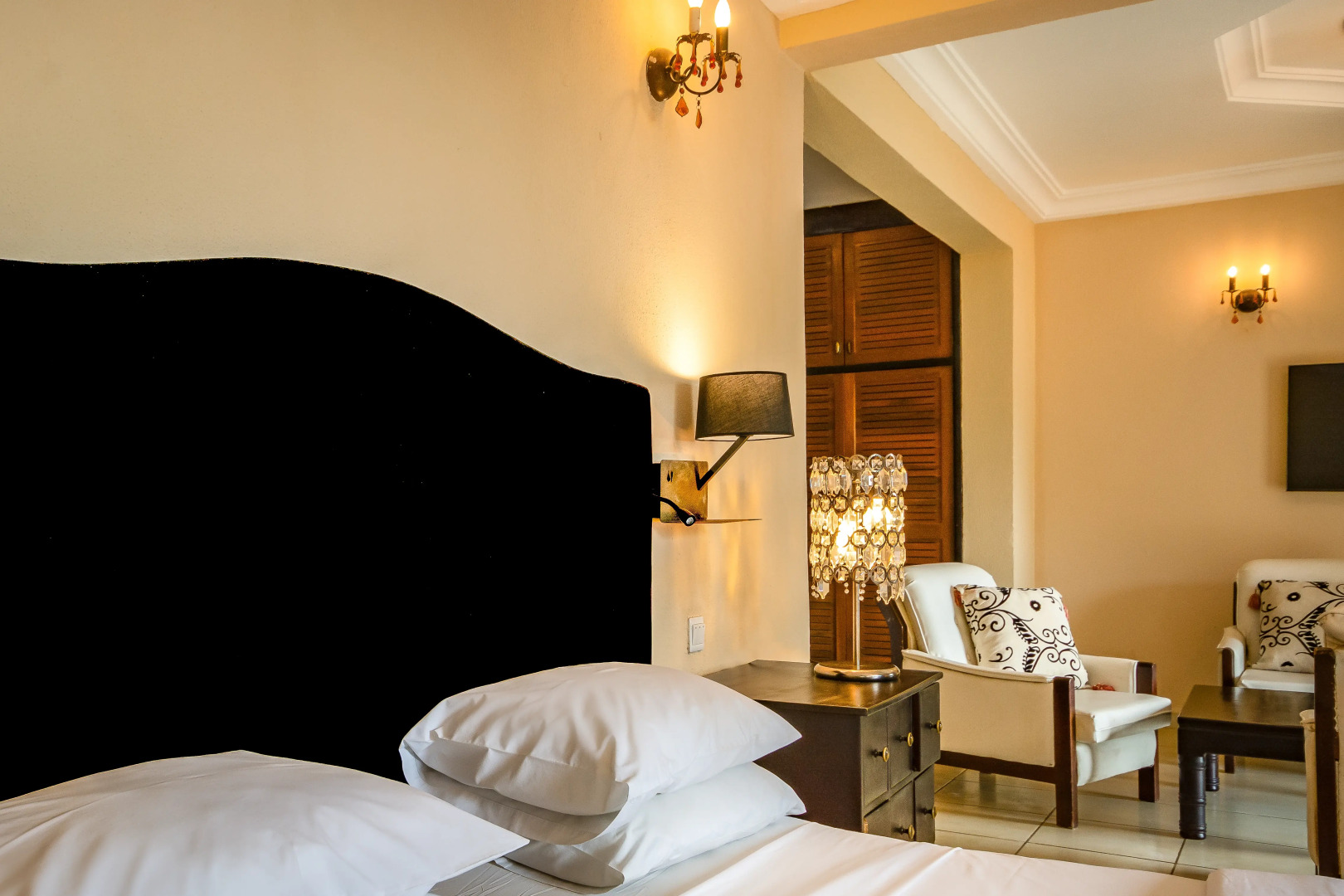 Отель The Country Lodge