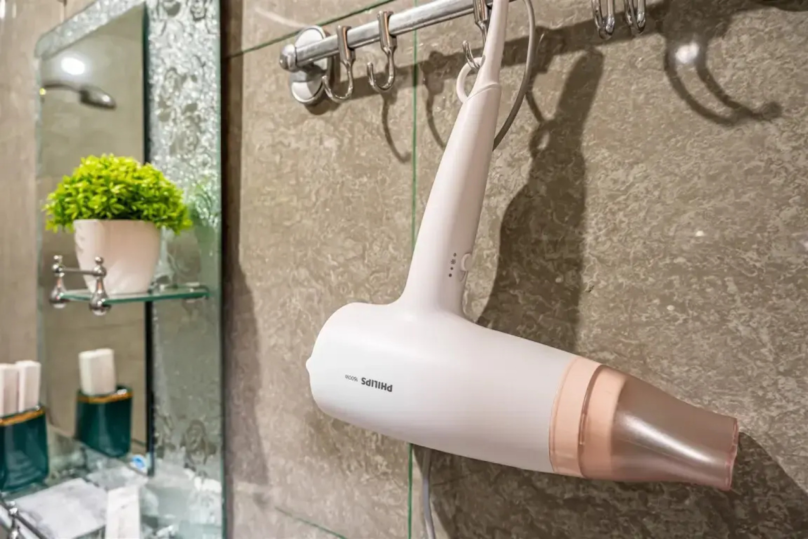 Апартаменты с Балконом и Видом на Город в Тырнаузе от Квартирукинг