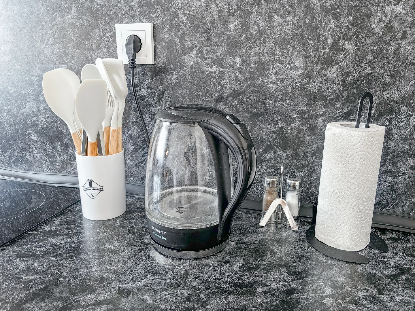 Квартира уютная и стильная в доме с садом на крыше