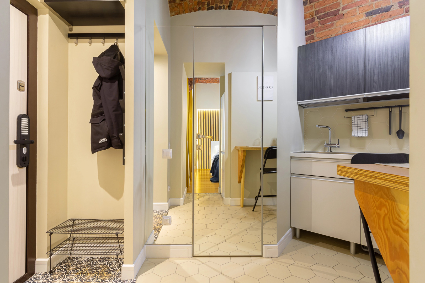 Апартаменты на набережной Макарова 14