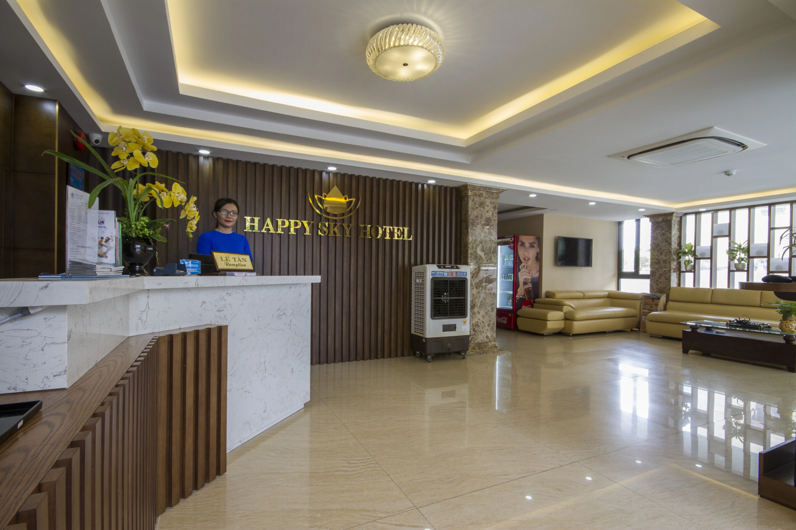 Happy Sky Hotel