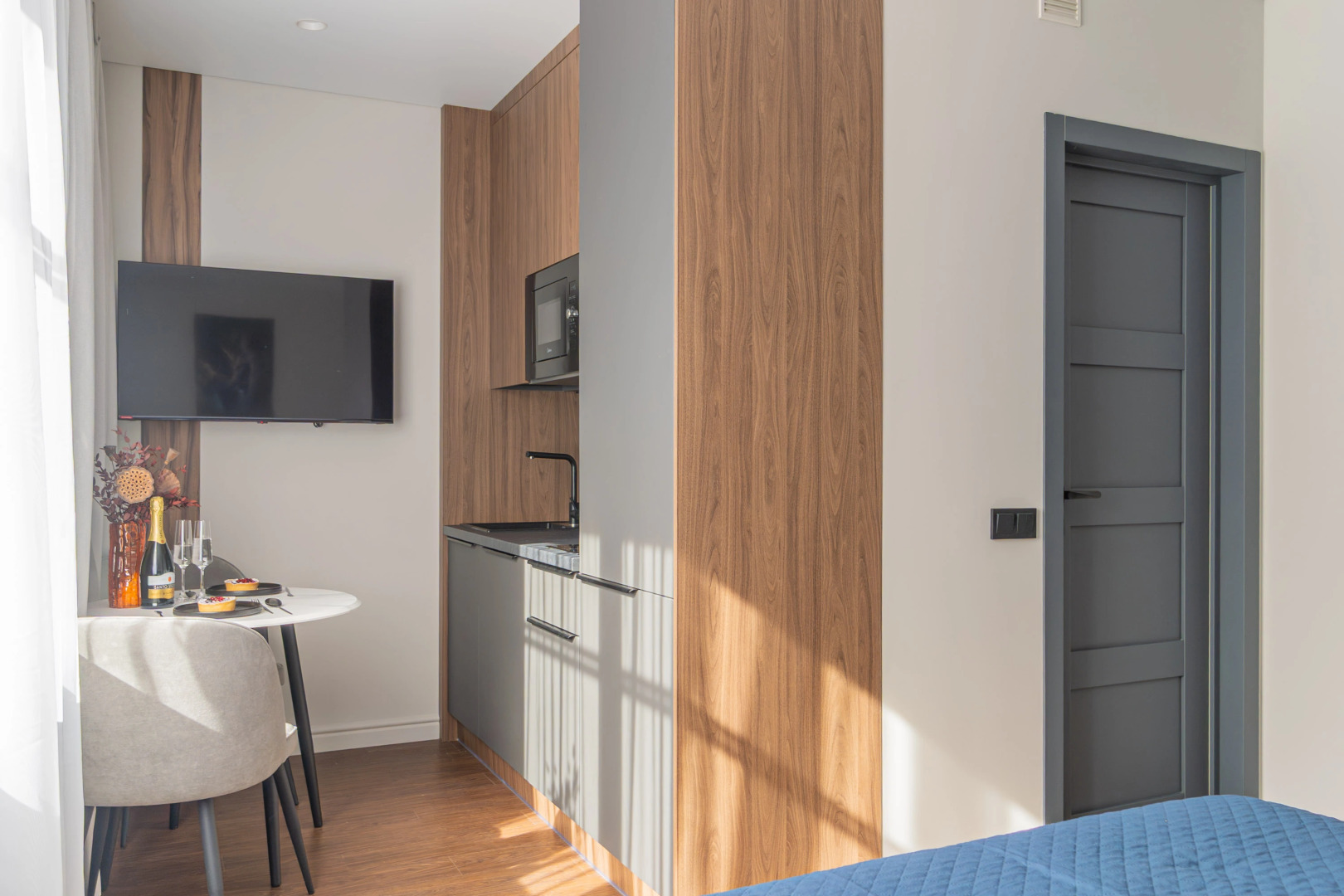 Апартаменты рядом с Невой