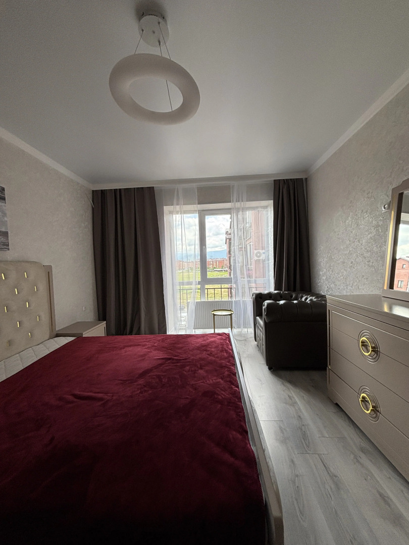 Квартира Стильная Студия с Видом на Горы