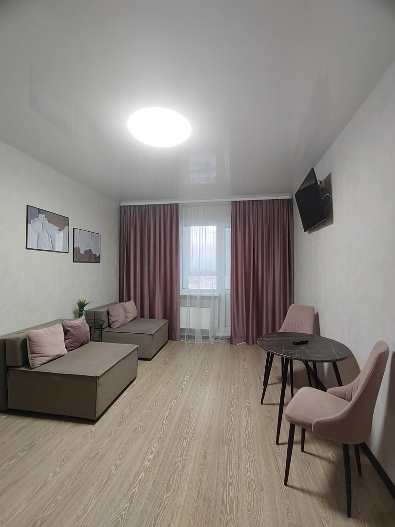 Квартира Уютная двухкомнатная в Сургуте