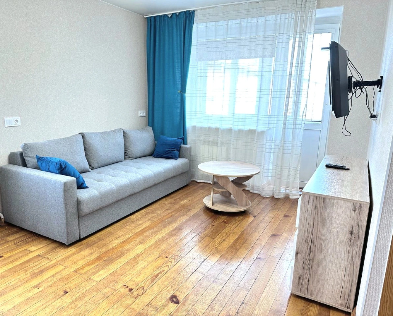 Квартира однакомнатная в Центре Рядом с КемГУ и госпиталем ветеранов войн