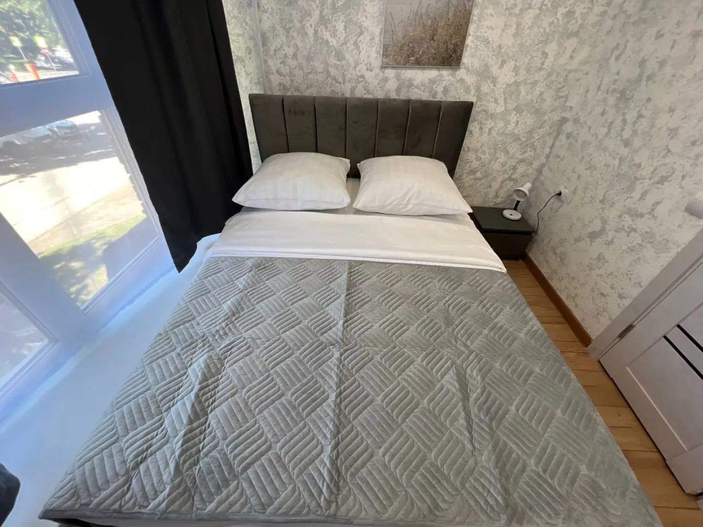 Апартаменты с Ремонтом для Пocуточной Арeнды