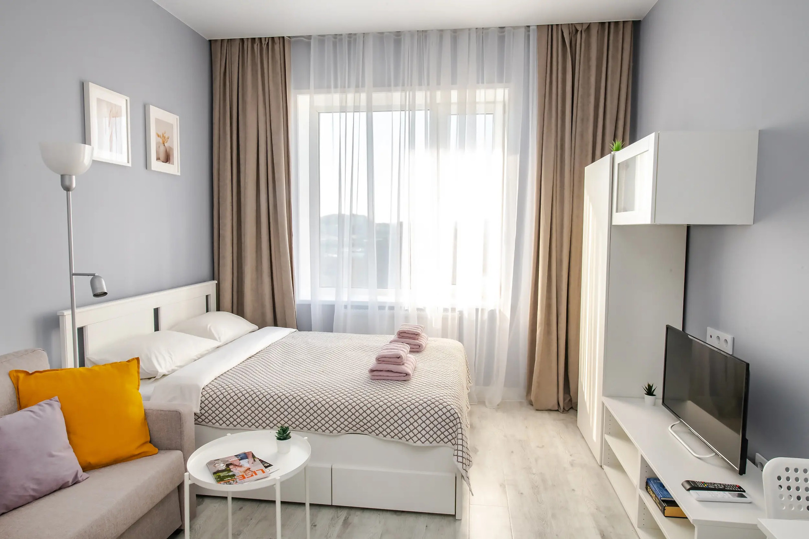 TopHouse на Брянской 18 студия