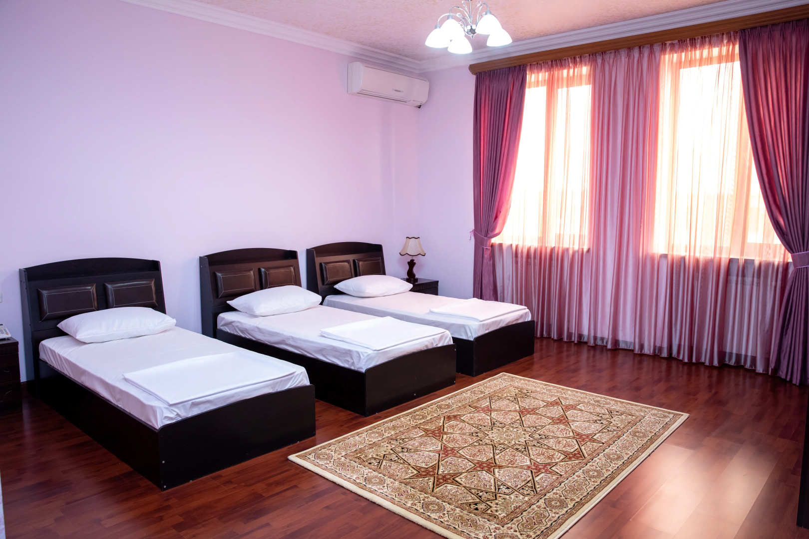 Отель La Defense Yerevan