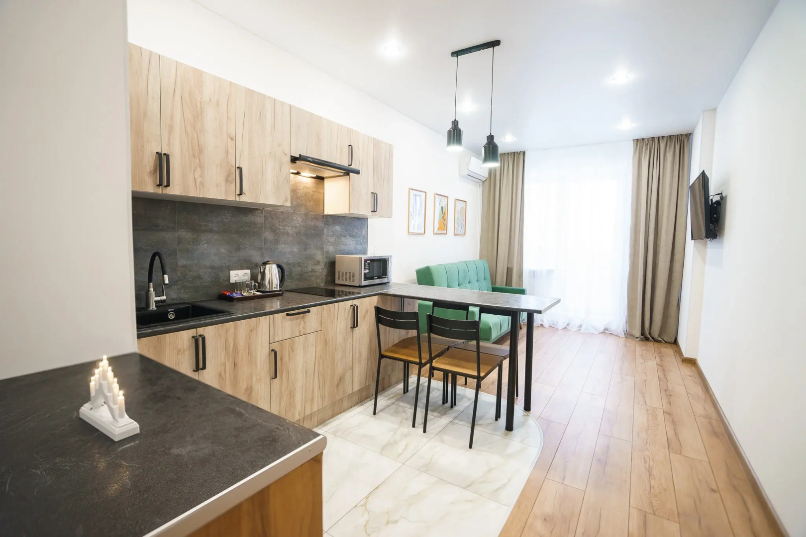 Квартира InnDays Apartments Академика Насоновой 1В