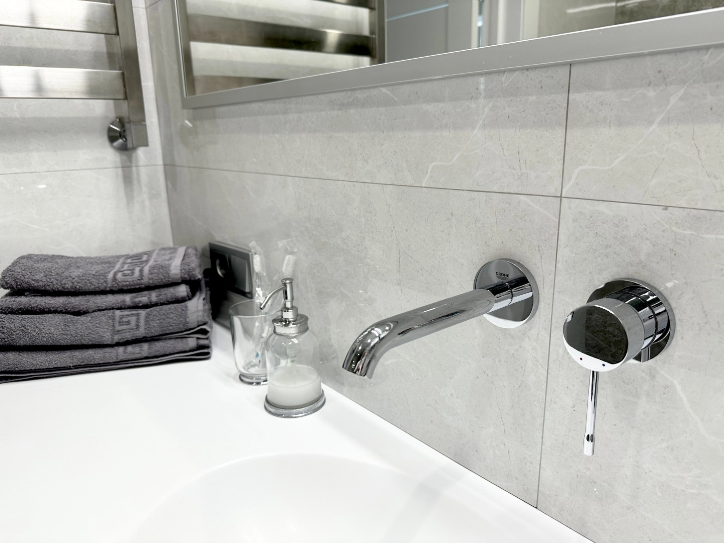 Апартаменты InterLoft 2 City Center Free Parking Wi-Fi 100/50 Smart TV