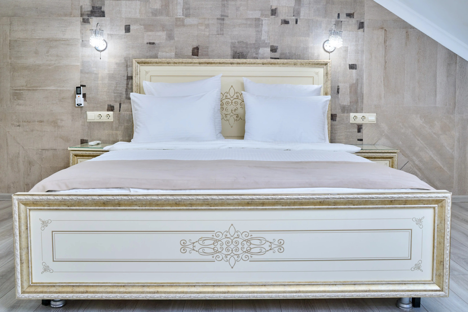 Отель Амбассадор