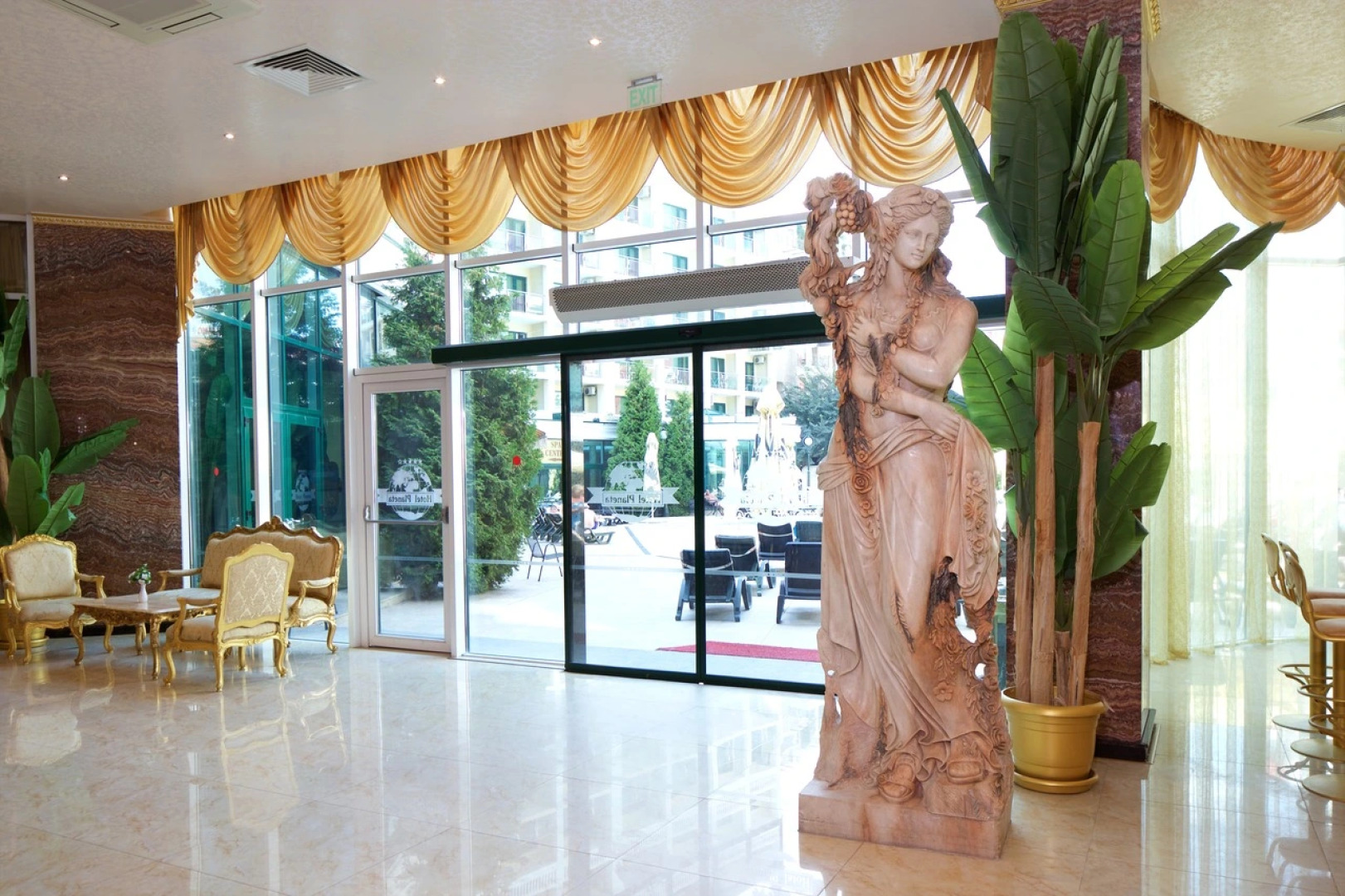 Апарт-Отель Planeta Privat