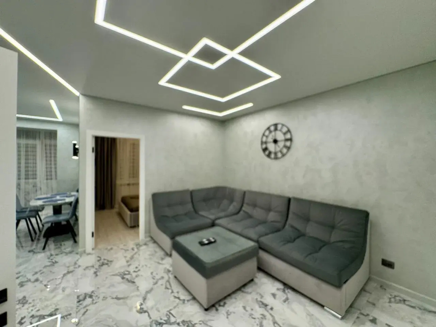 Квартира на Курсантов Кировцев 4А