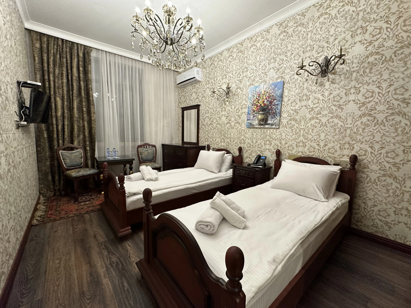 Royal Antique Boutique Hotel