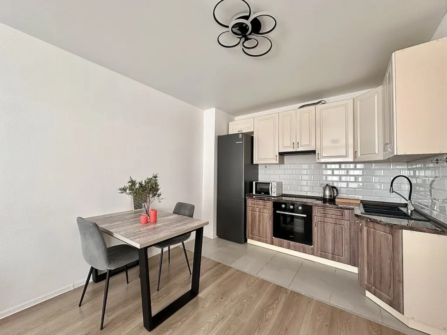 Квартира Viktory Apart на Сосновой улице, д.5 (3)