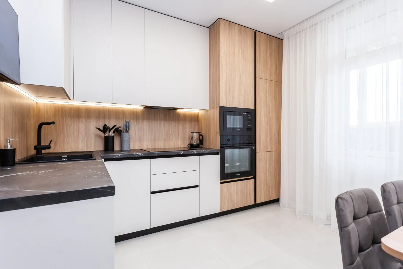 Апартаменты рядом с Парком Галицкого на улице имени Жлобы 139