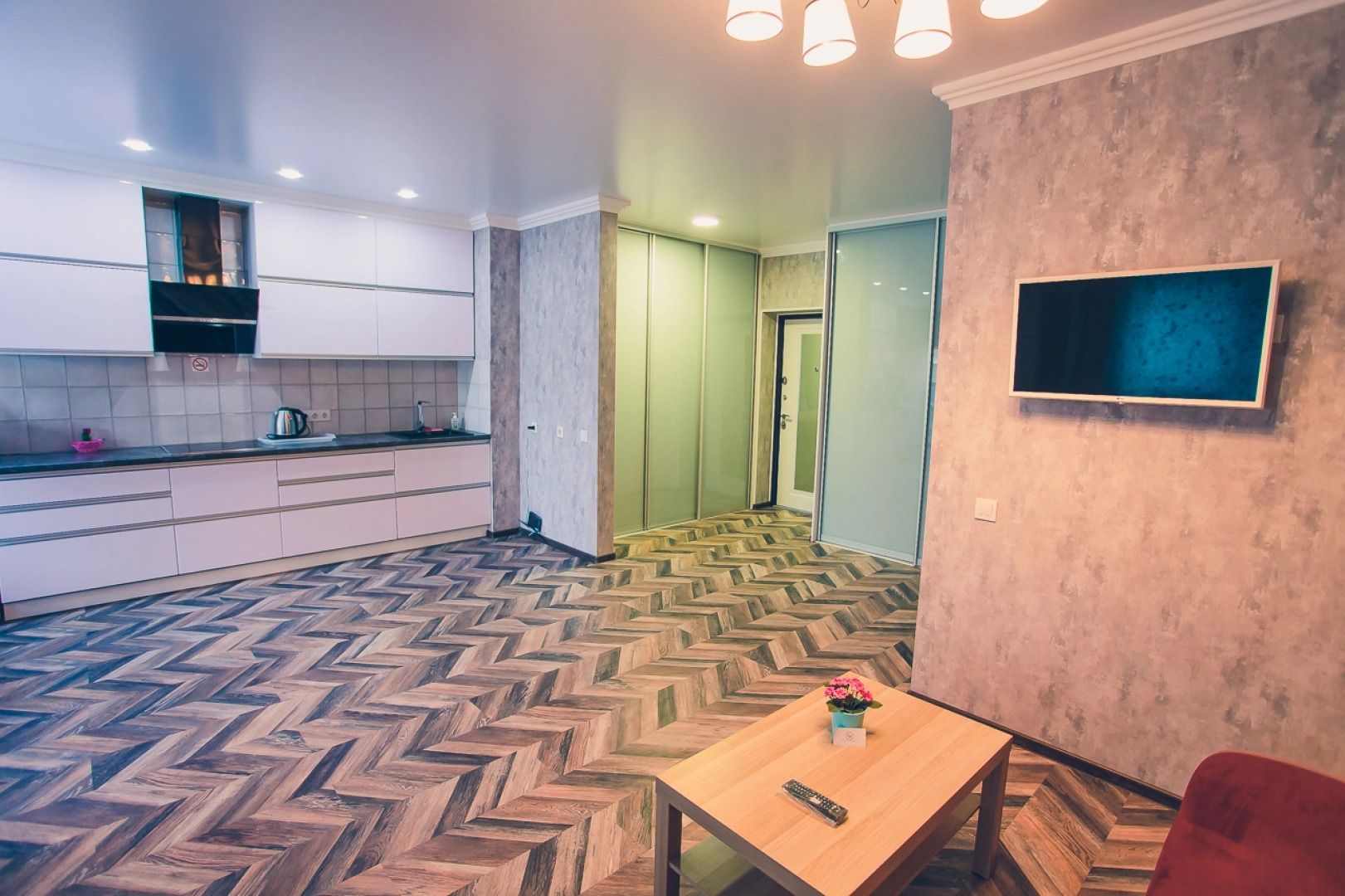 Апартаменты Октябрьской Революции 23 А Студия