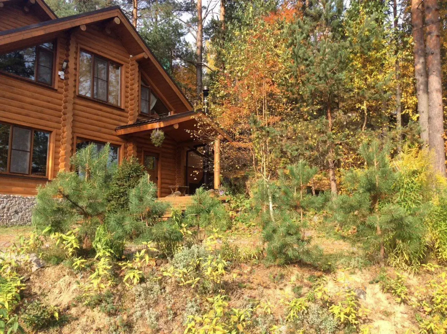 Частный дом на берегу Лемболовcкого озеpа