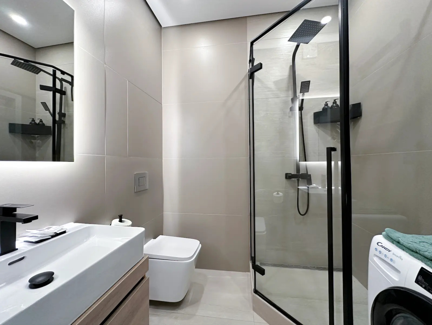 Апартаменты LS-Art-Olive с видом на море с 13 этажа